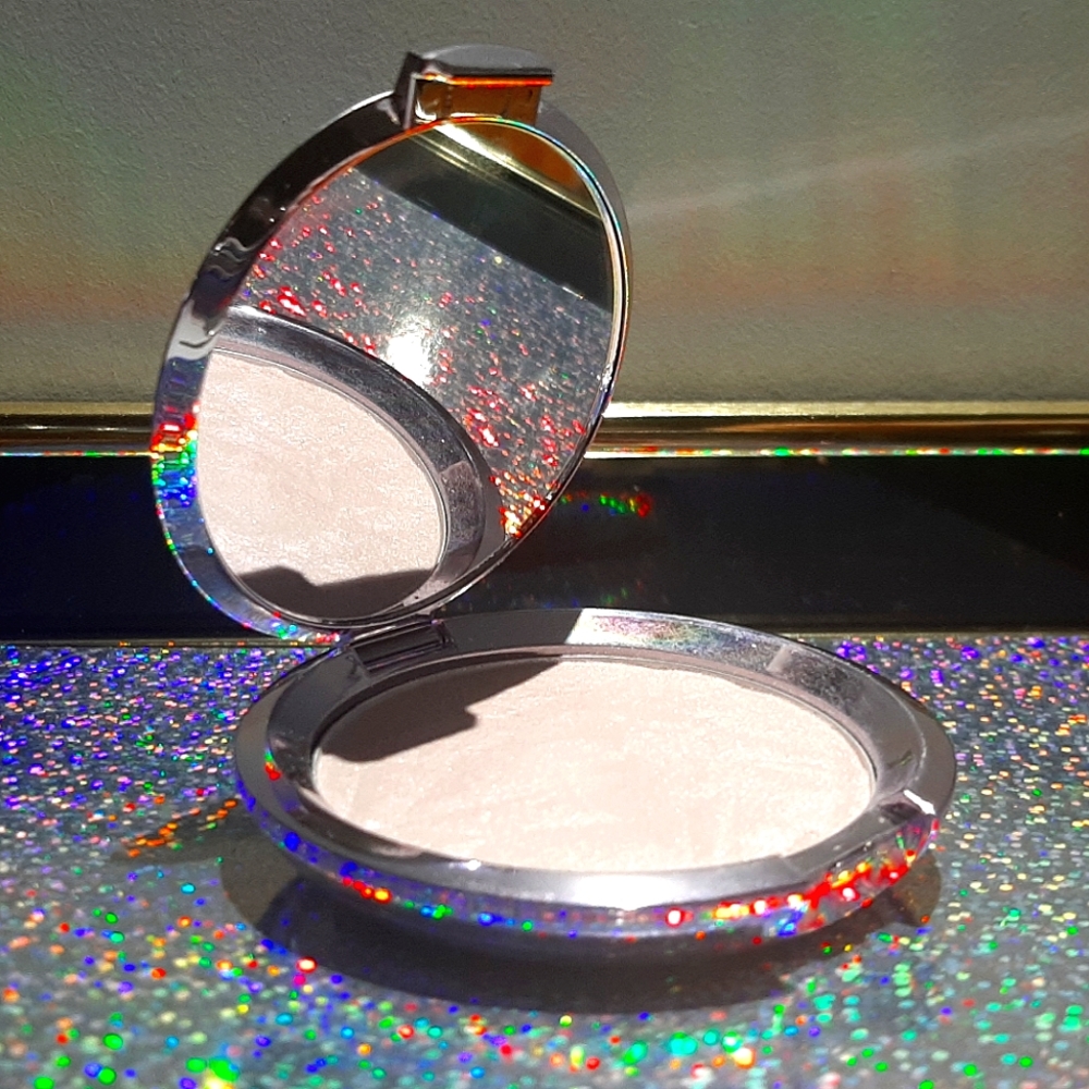Shimmering Skin Perfector Prismatic Amethyst